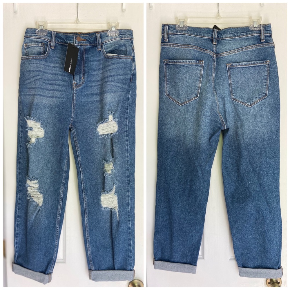 BRAND NEW FashionNova Distressed Mom Jeans